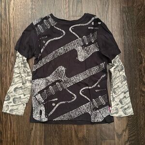 City Threads boys long sleeve guitar theme size 6 black and gray